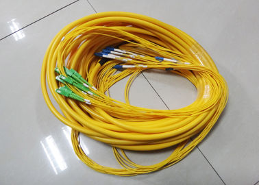 Wewnętrzny kabel krosowy światłowodowy